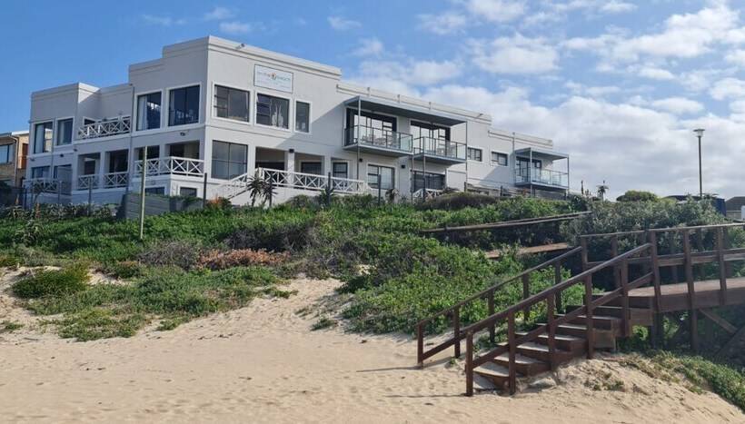פנסיון On The Beach Guesthouse Jeffreys Bay