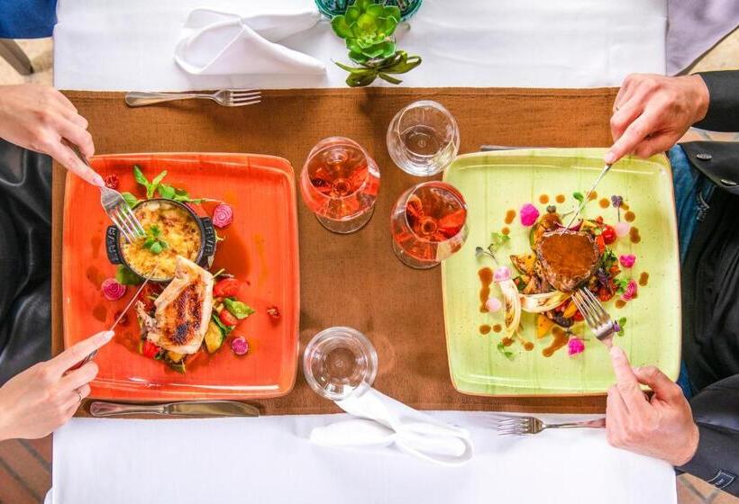 Mesés Shiraz Hotel Superior Adults Only