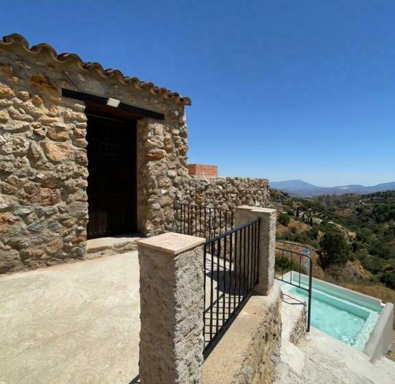 Casa De Piedra