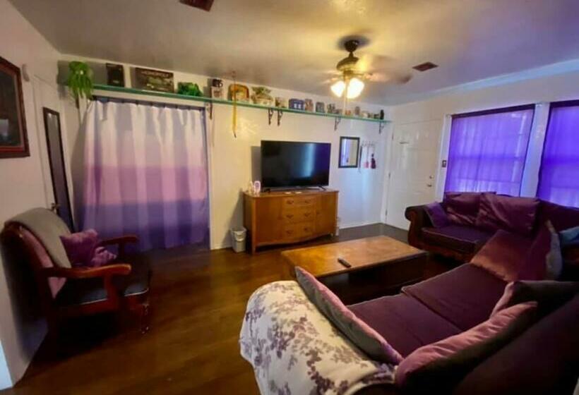 Wizard Cottage Sleeps 5 Adults Pets Welcome 1 Mile To Ft. Sill