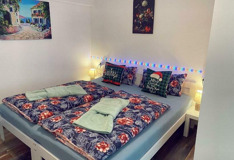 Kleine Romantische Ferienwohnung Parkplatz Vor Dem Haus!