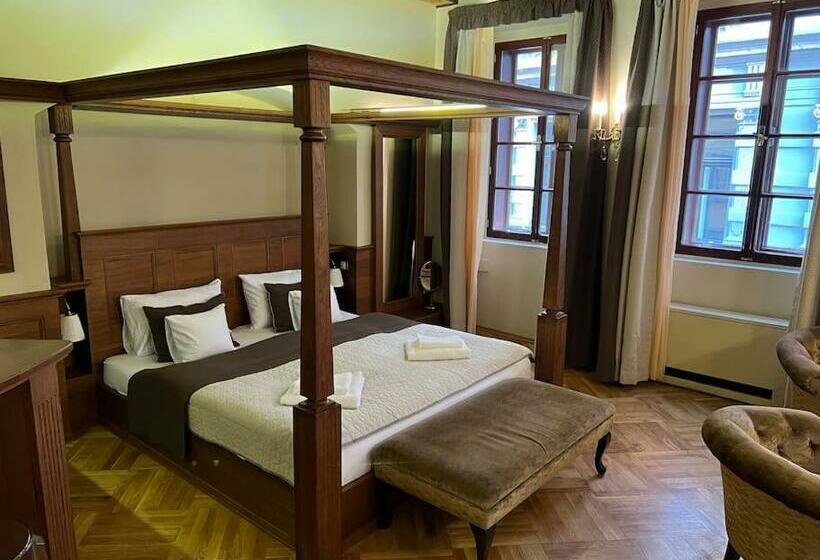 Traditional Prague Apartment