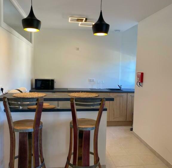 Appartement Au Cœur De Chablis Caves Baptiste Bienvenu