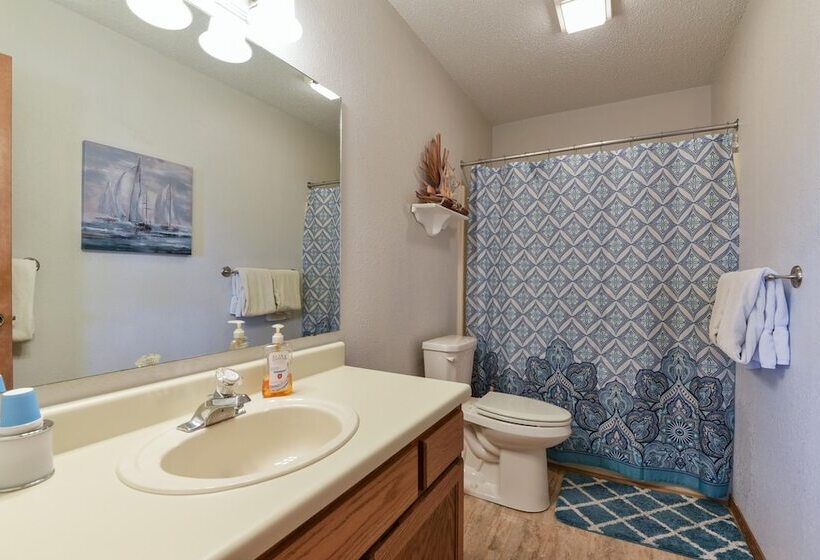 Divine 9 Condo  Fishing Lake & Hiking Trails