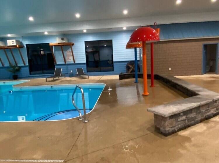 Journey S Remedy  Lake View Sleeps 30