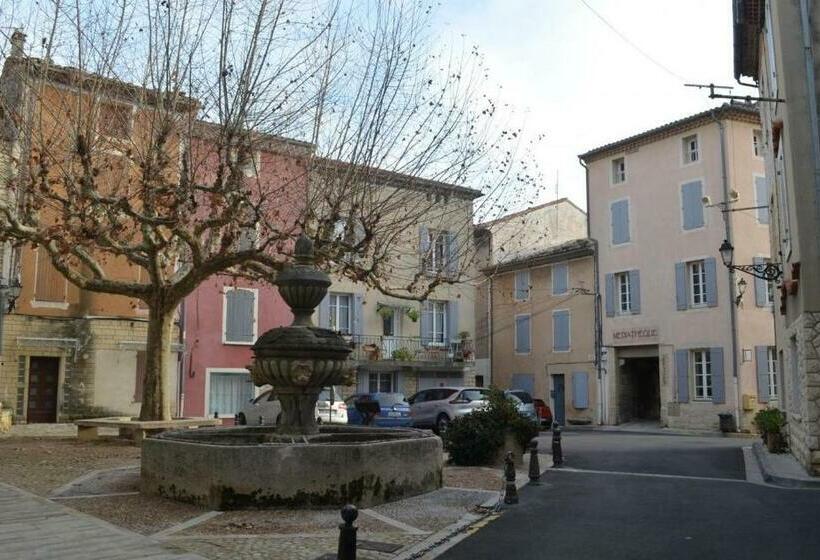 La Maison Rose