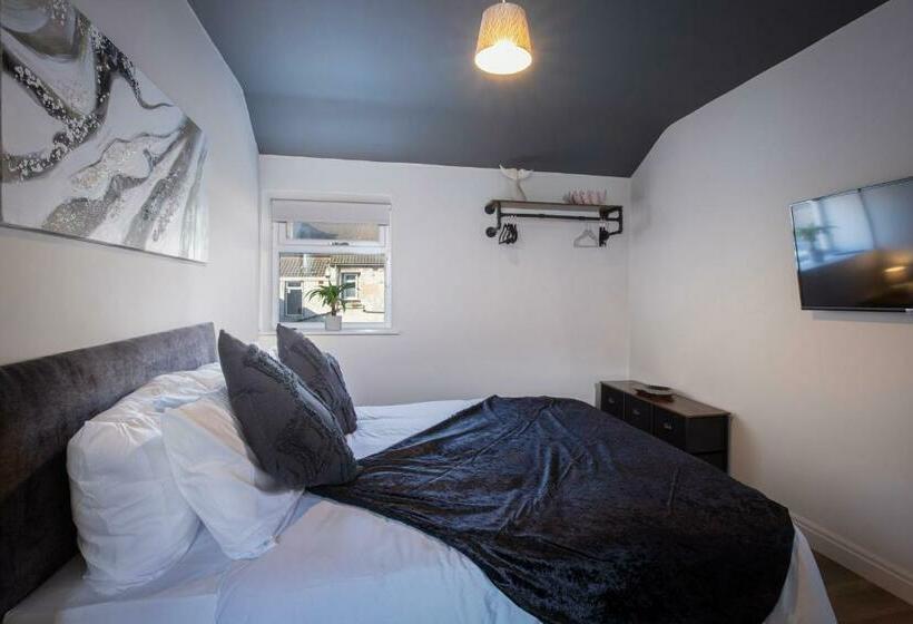Ocean View Apartments Sloane
