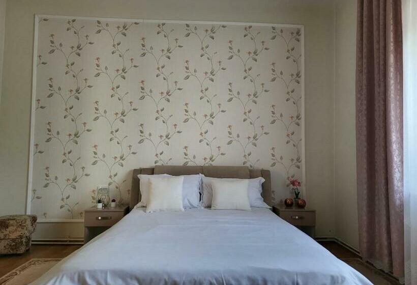 Pandora Guest House