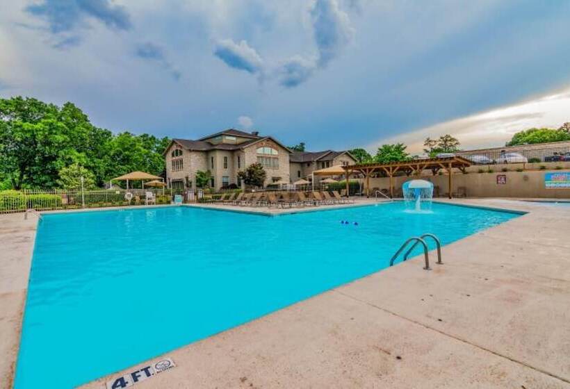 Sweet Clover   Indoor Pool   Hot Tub Area   Resort Style   Center Of Branson!!