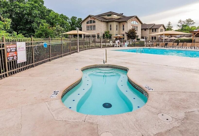 Sweet Clover   Indoor Pool   Hot Tub Area   Resort Style   Center Of Branson!!