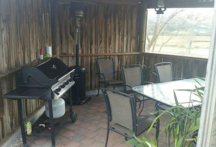 Handsome Hills Dairy Retreat