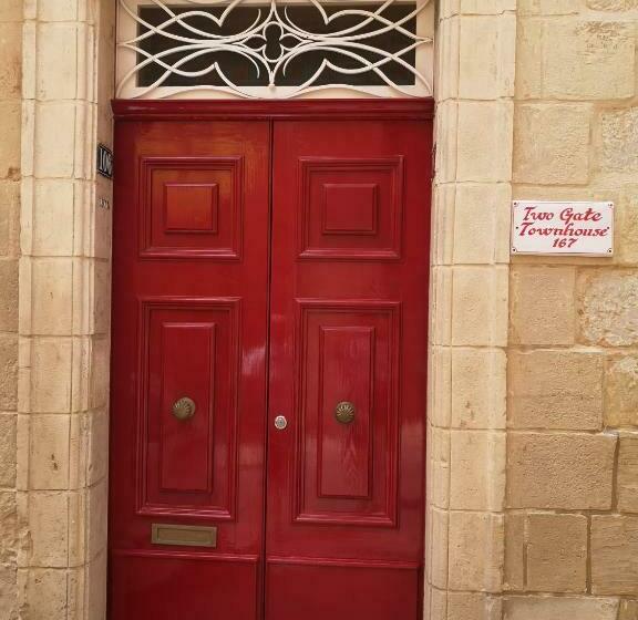 Two Gate Town House