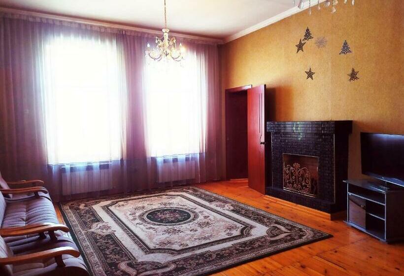 Koshgari Apartment
