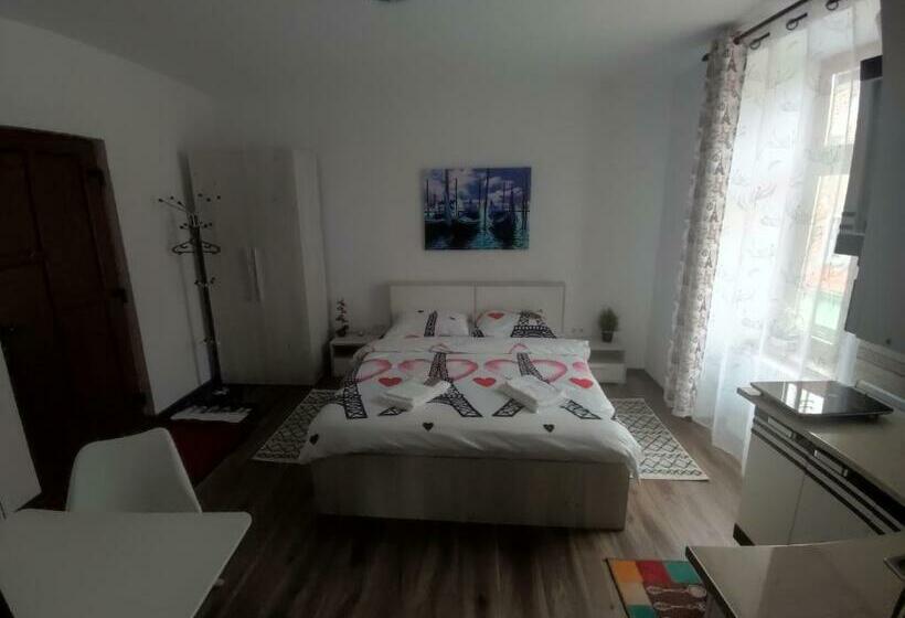 Fanea Residence