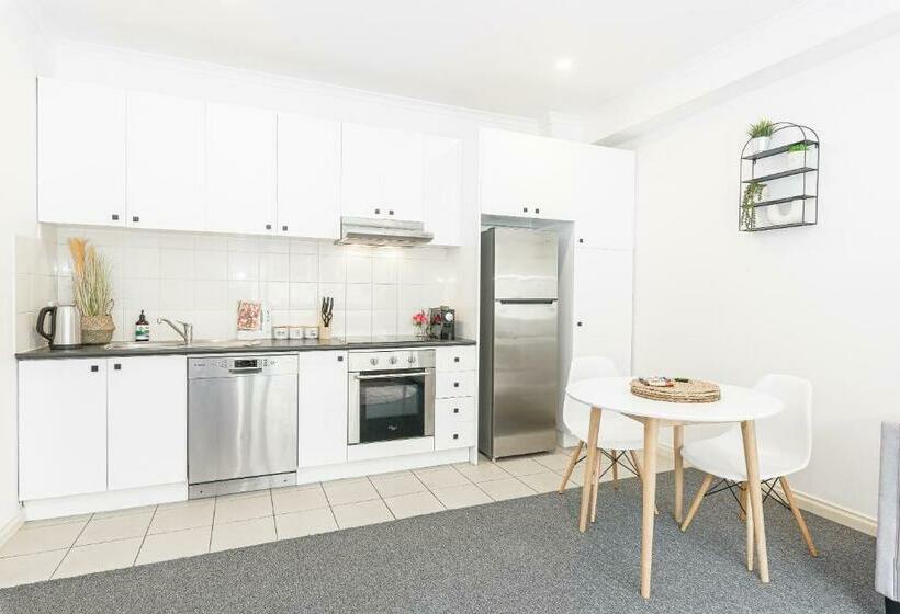 Cozy 1 Bedder In St Kilda With Balcony