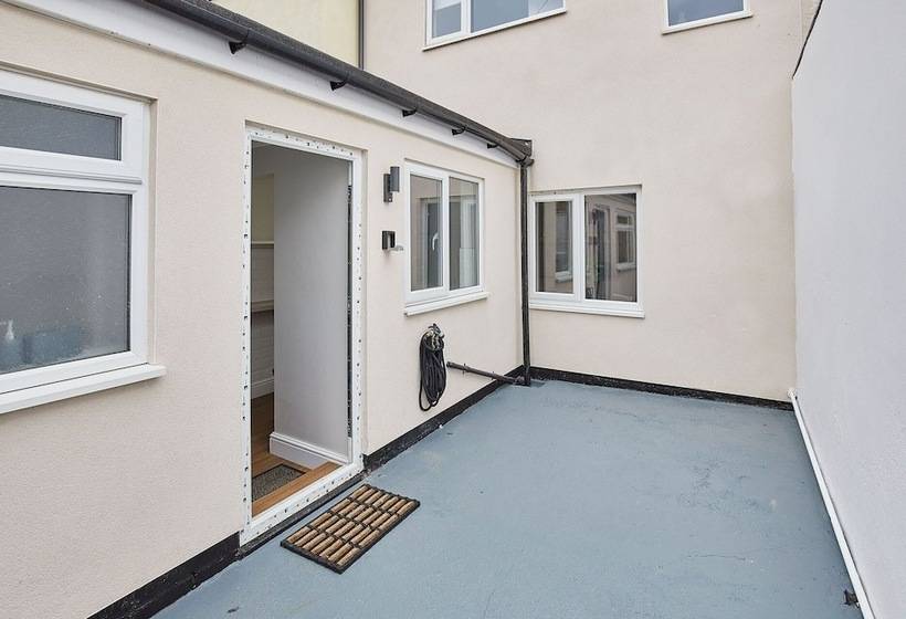 Host & Stay   Ings Lane