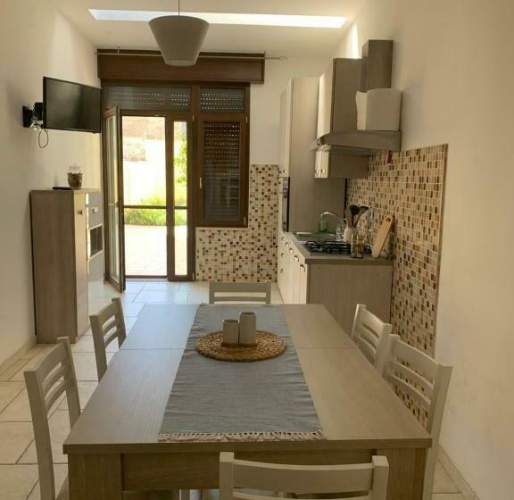 Toto House