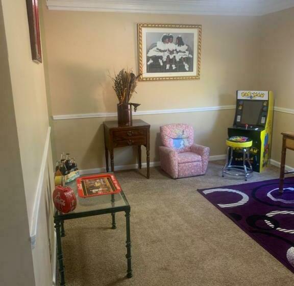 Captivating Home Near Downtown Atl