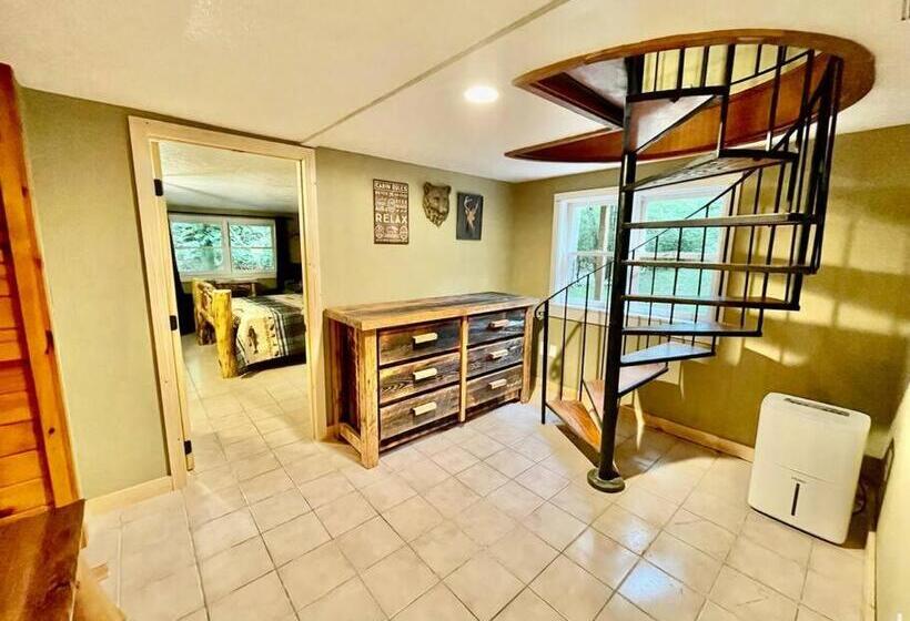 Cozy Creekside Cabin  35m To Boone