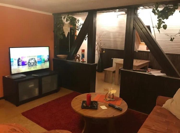 Gemütliche 3 Raum Wohnung Im Dachgeschoss