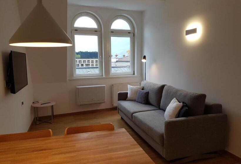 Hager Apartment 3