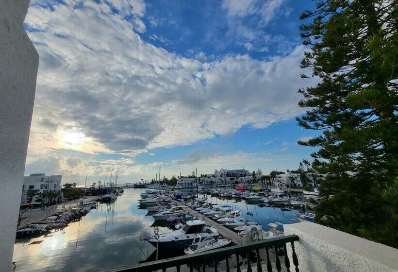 Superbe Appartement S+4 Vue Sur Le Port Kantaoui