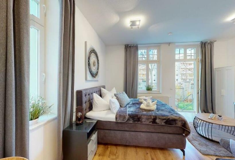 Sweethome Business Apartment Mit Küche, Terrasse, Stellplatz