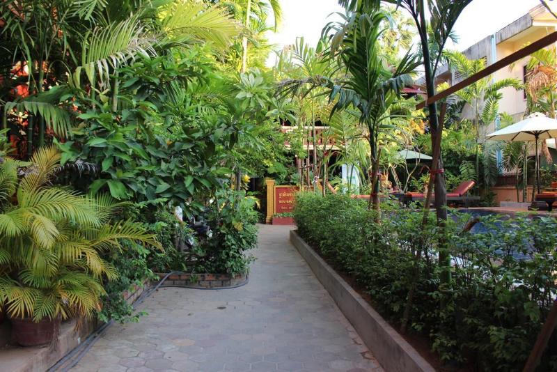 هتل Bou Savy Guesthouse