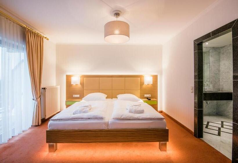 هتل Hôtel Eden Au Lac