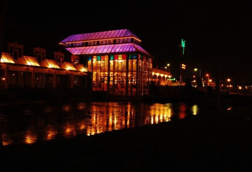 فندق Harteluk Joure