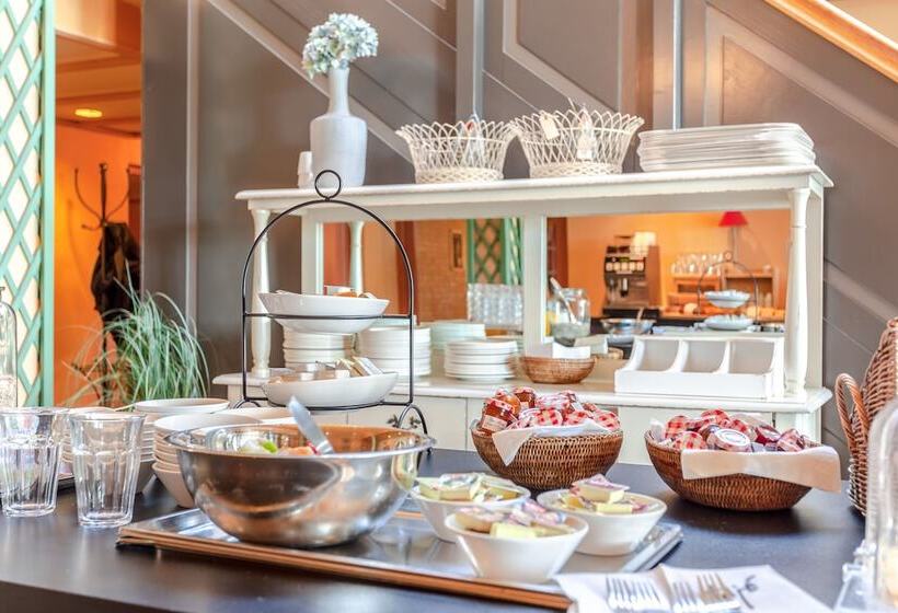 فندق Harteluk Joure