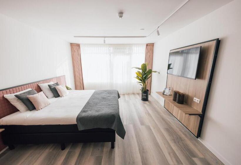 فندق Harteluk Joure