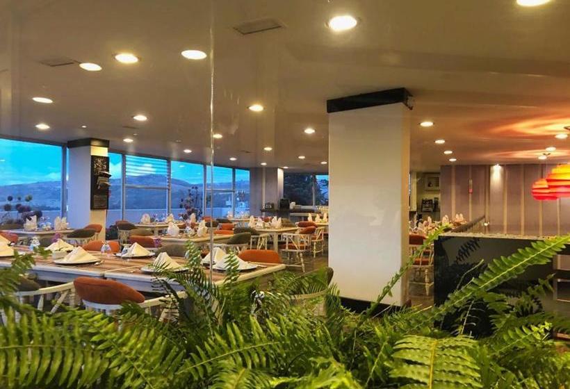 هتل Hunza Y Centro De Convenciones