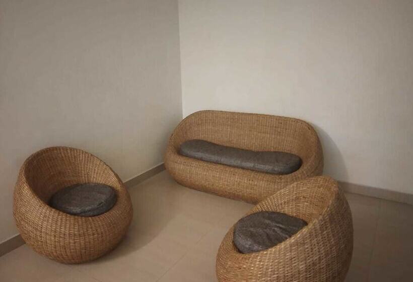 هتل Maxi Stay   Royapettah