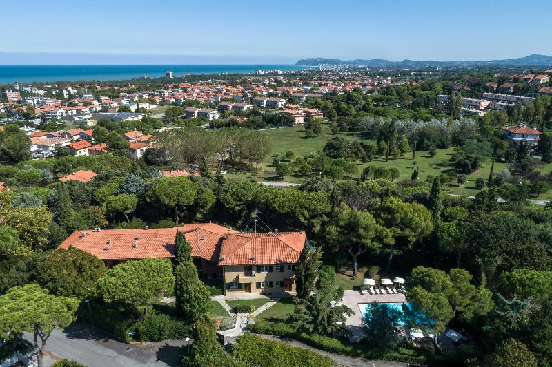 هتل Residenze Al Colle Dei Pini