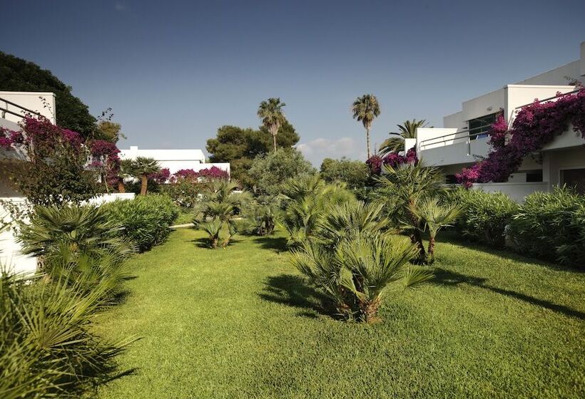 هتل Robinson Apulia  All Inclusive