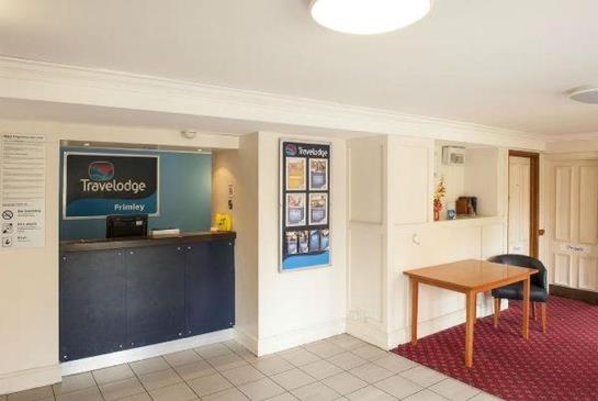 Отель Travelodge Frimley