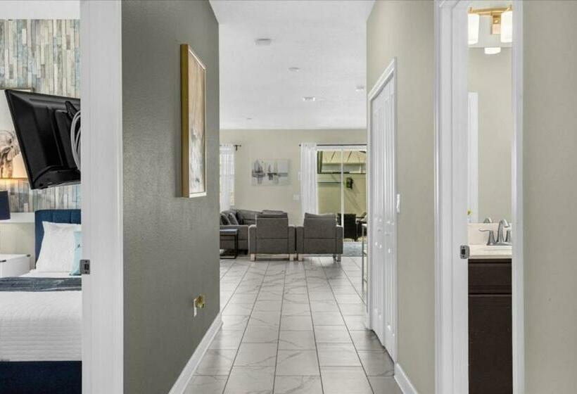 5 Bedrooms 4 Bathrooms Storey Lake 4955 Wa