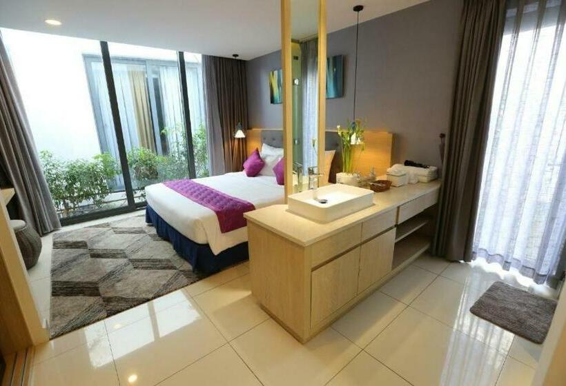 Oceanami Villas Beach