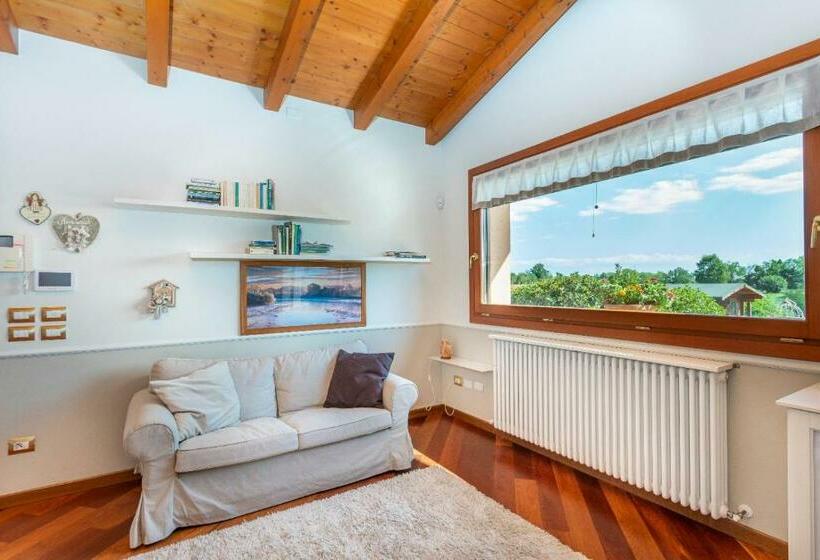 Da Dede Cozy Apt With Terrace And Private Parking!