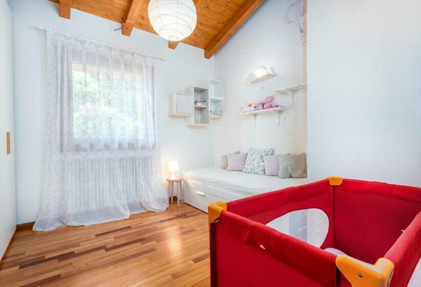 Da Dede Cozy Apt With Terrace And Private Parking!