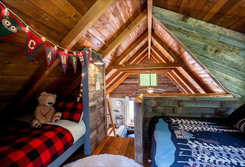 Elk Meadows Cottage