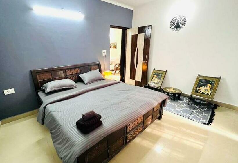 Comfortable 2bhk Appartment With Free Parking