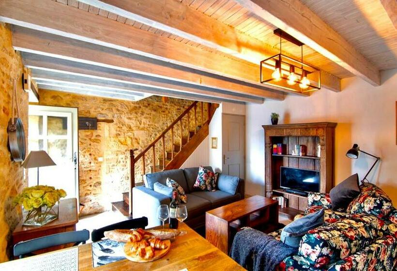 Cozy Cottage With Garden In Sarlat Medieval Centre