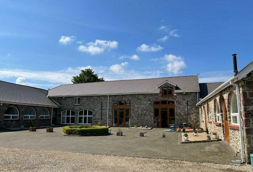 Red Kite Barn