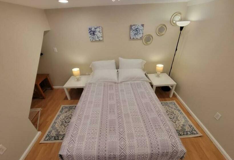Sweet Apartment