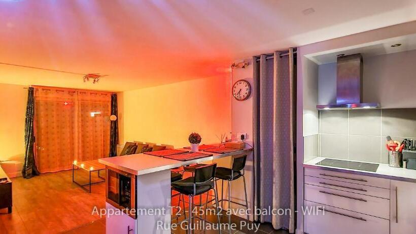 Les Arcades Wifi Intra Muros Of Avignon Balcony 45m2