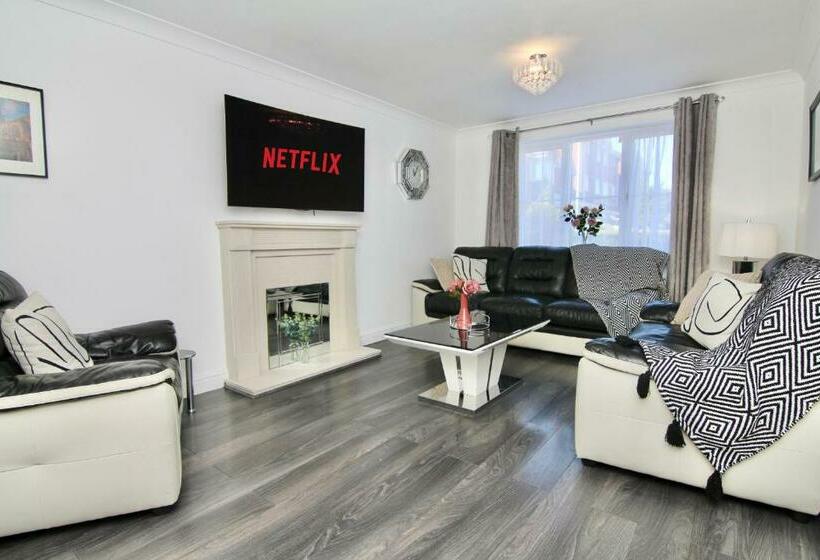 Tranquil 4bed Retreat 3 Min To M6, 10 Min To Coventry City Centre