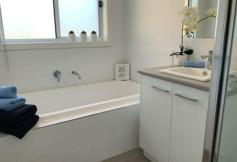 Metung 3 Bedroom New House