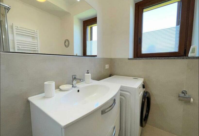 Appartamento Con Balcone Affascinante A Cadorago